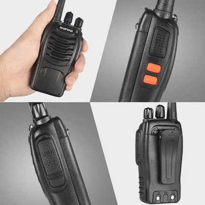 Deux radios portables pour émetteurs-récepteurs