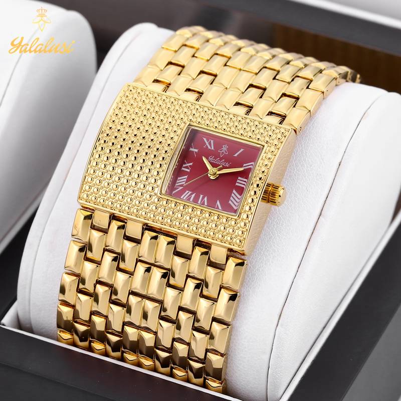 Montre de Luxe pour Femme avec Cadran Carré et Bracelet Style Manchette