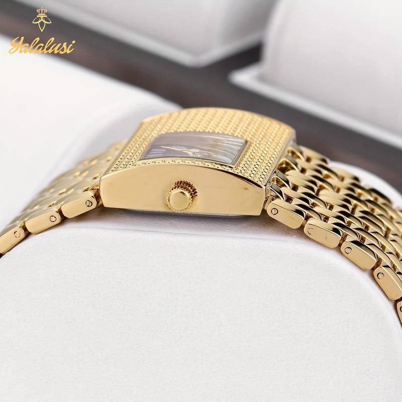 Montre de Luxe pour Femme avec Cadran Carré et Bracelet Style Manchette