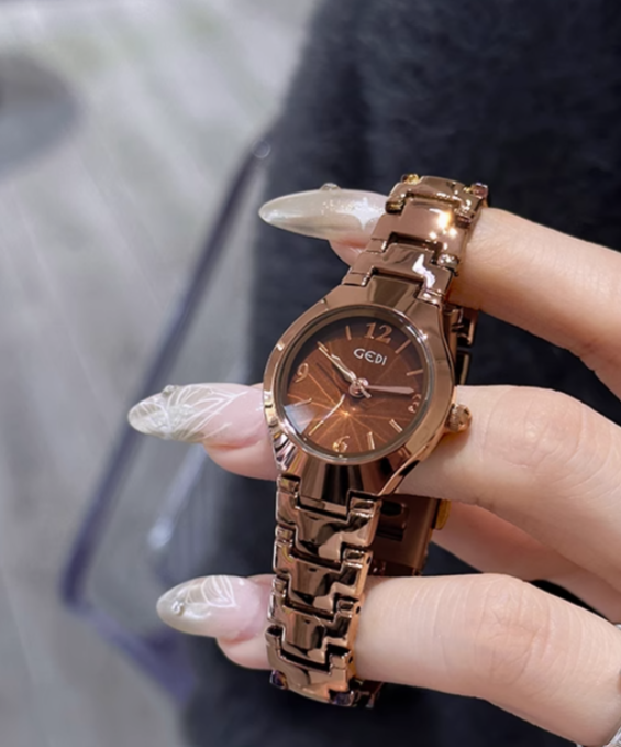 Montre à quartz décontractée pour femmes, petite montre tendance de haute qualité, étanche