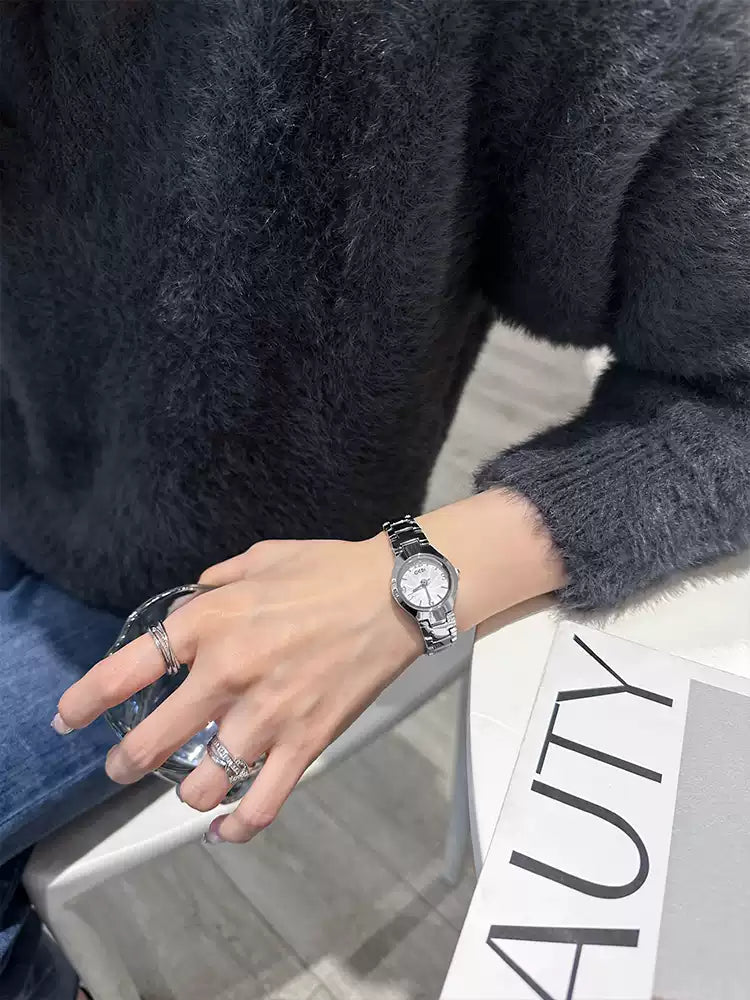 Montre à quartz décontractée pour femmes, petite montre tendance de haute qualité, étanche